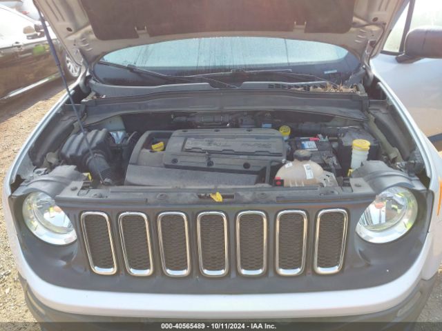 Photo 9 VIN: ZACCJAAH0FPB73253 - JEEP RENEGADE 