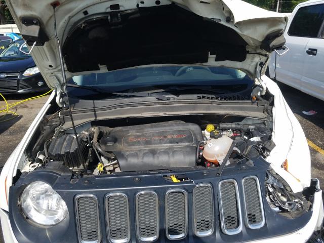 Photo 6 VIN: ZACCJAAT0FPB76519 - JEEP RENEGADE S 