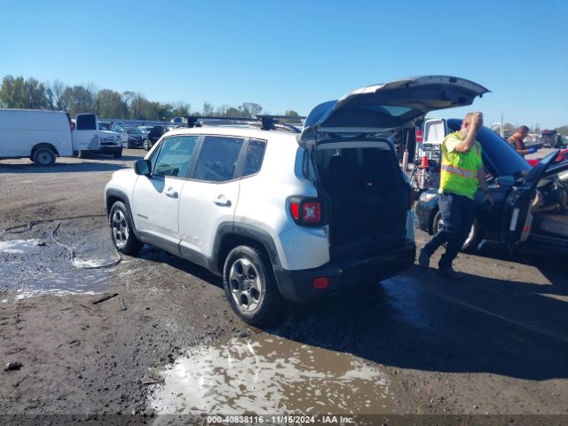 Photo 2 VIN: ZACCJAAT2GPD82772 - JEEP RENEGADE 