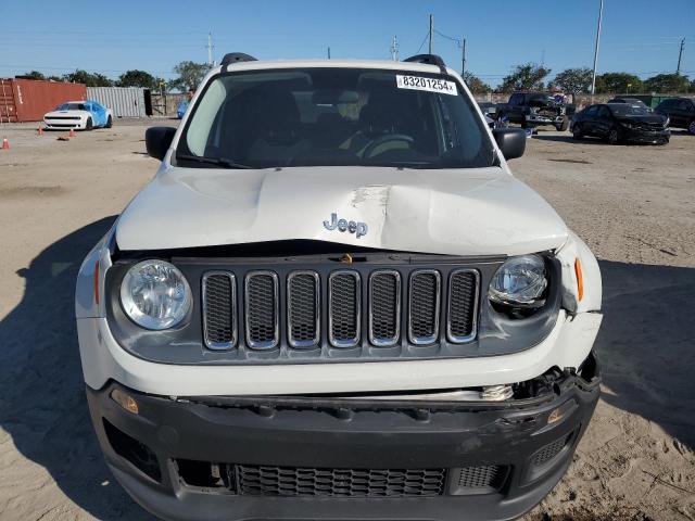 Photo 4 VIN: ZACCJAAT5GPE31592 - JEEP RENEGADE S 