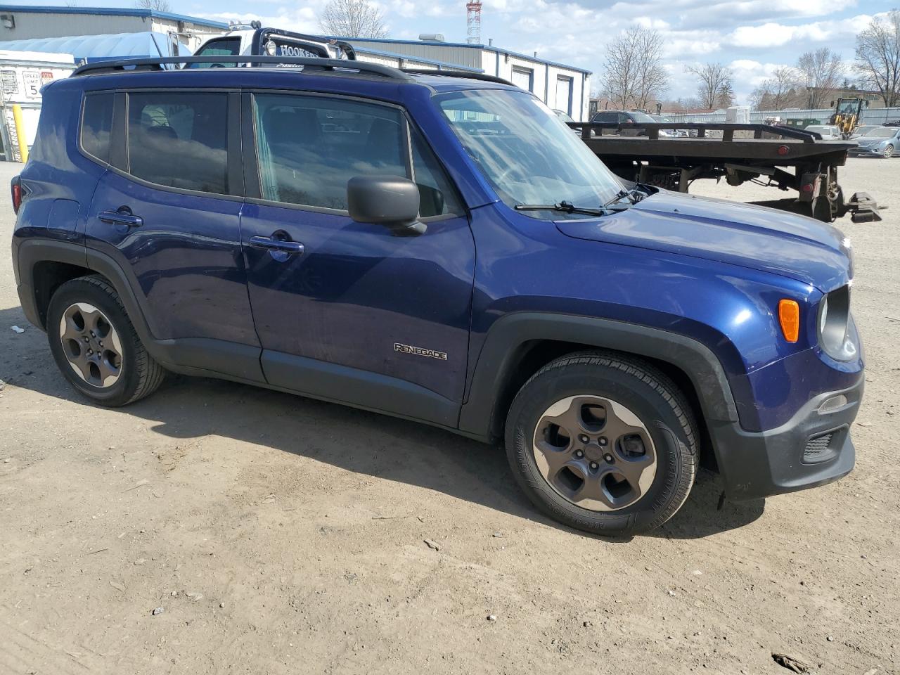 Photo 3 VIN: ZACCJAAT5GPE31818 - JEEP RENEGADE 