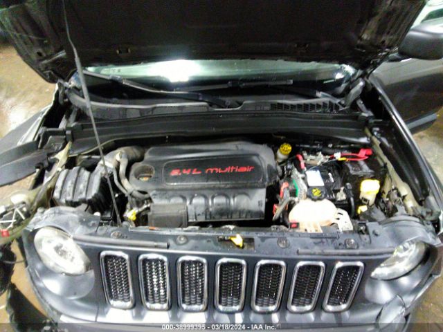 Photo 9 VIN: ZACCJAAT9GPE28999 - JEEP RENEGADE 