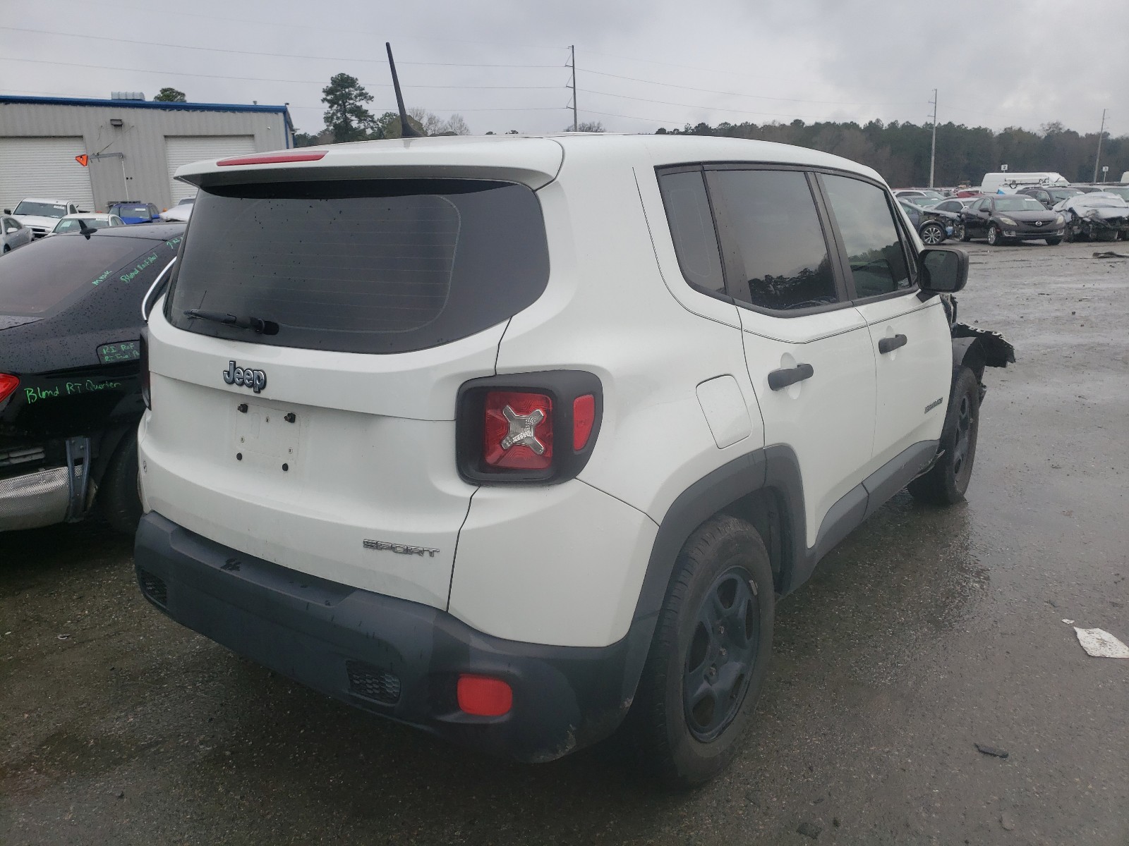 Photo 3 VIN: ZACCJAATXFPB30900 - JEEP RENEGADE S 