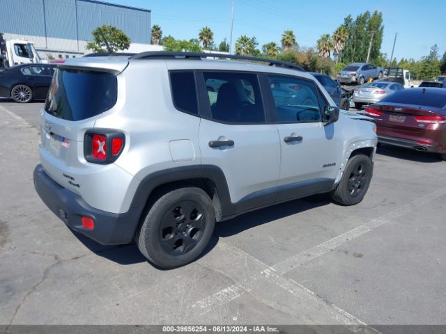 Photo 3 VIN: ZACCJAAW8GPE32777 - JEEP RENEGADE 