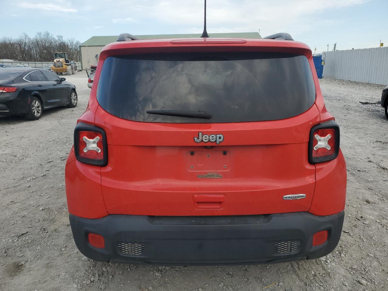 Photo 5 VIN: ZACCJABB0JPH83380 - JEEP RENEGADE 