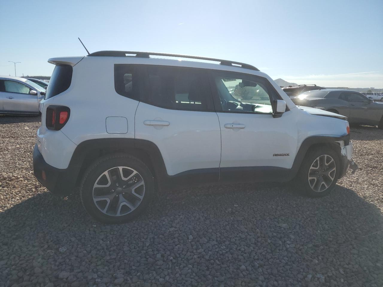 Photo 2 VIN: ZACCJABB1HPE41222 - JEEP RENEGADE 