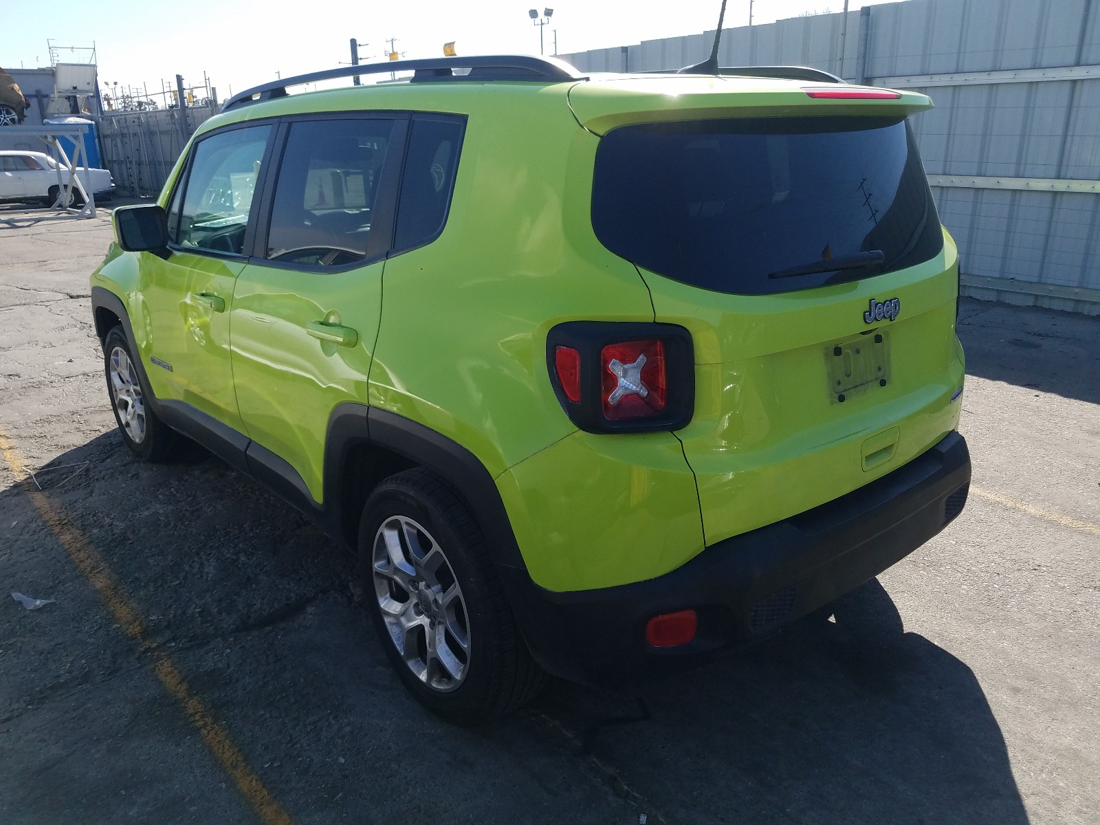 Photo 2 VIN: ZACCJABB1JPH35337 - JEEP RENEGADE L 