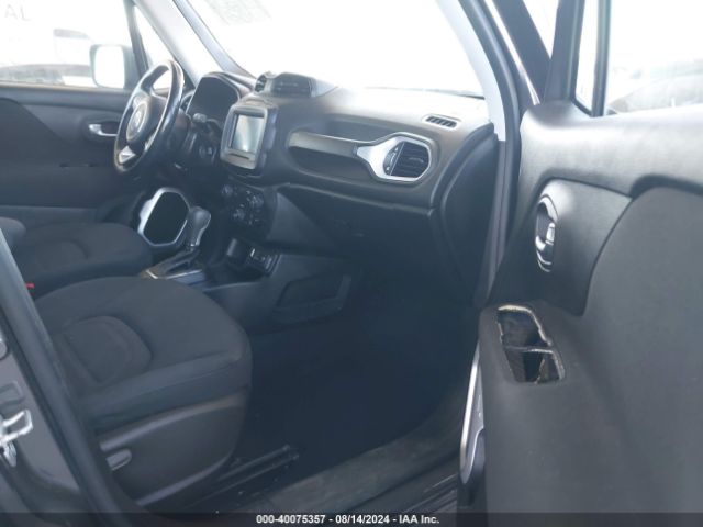 Photo 4 VIN: ZACCJABB2JPG90702 - JEEP RENEGADE 