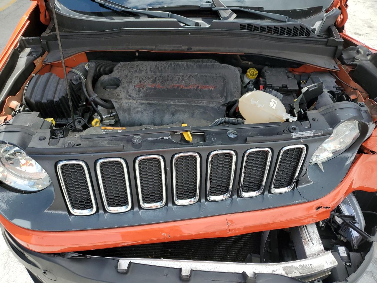 Photo 10 VIN: ZACCJABB3HPE91359 - JEEP RENEGADE 