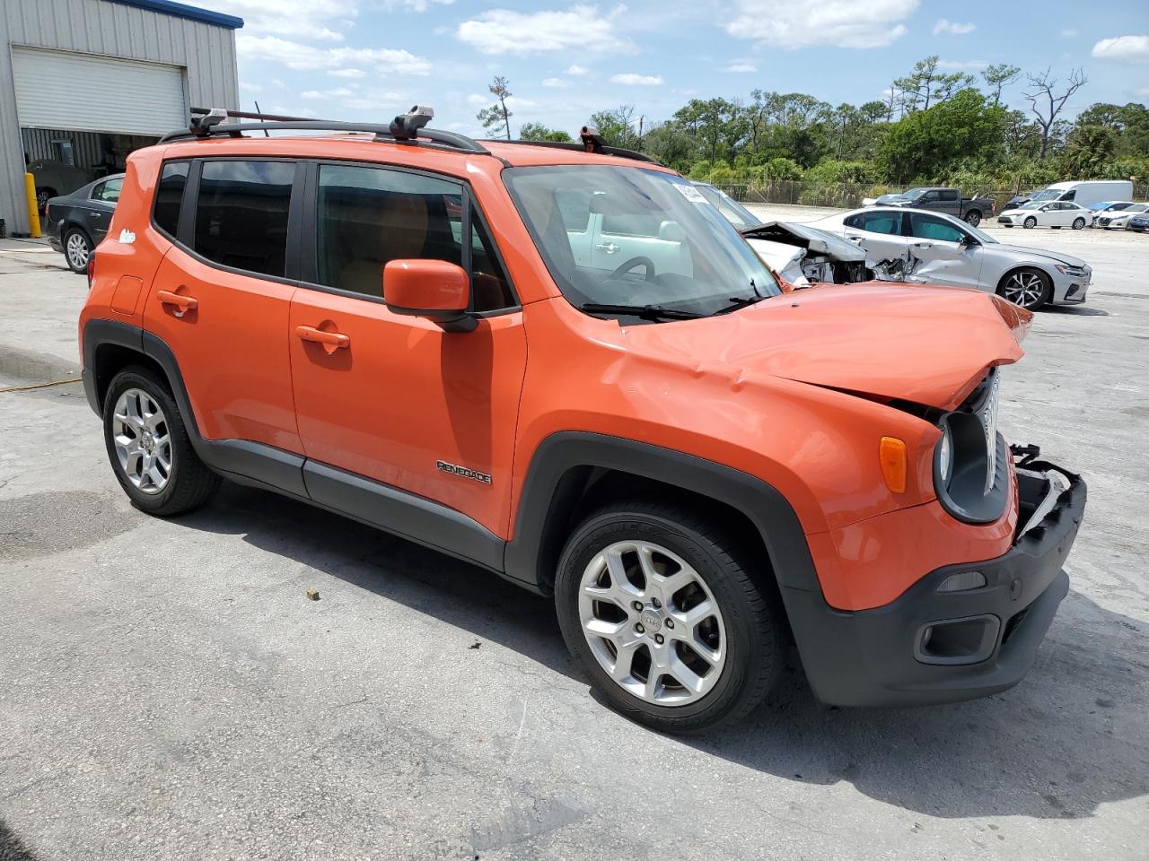 Photo 3 VIN: ZACCJABB3HPE91359 - JEEP RENEGADE 