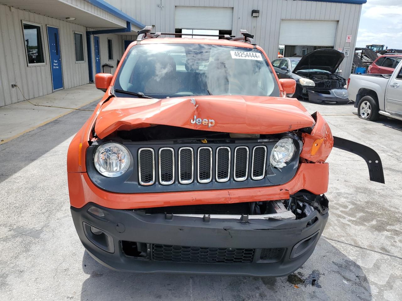 Photo 4 VIN: ZACCJABB3HPE91359 - JEEP RENEGADE 