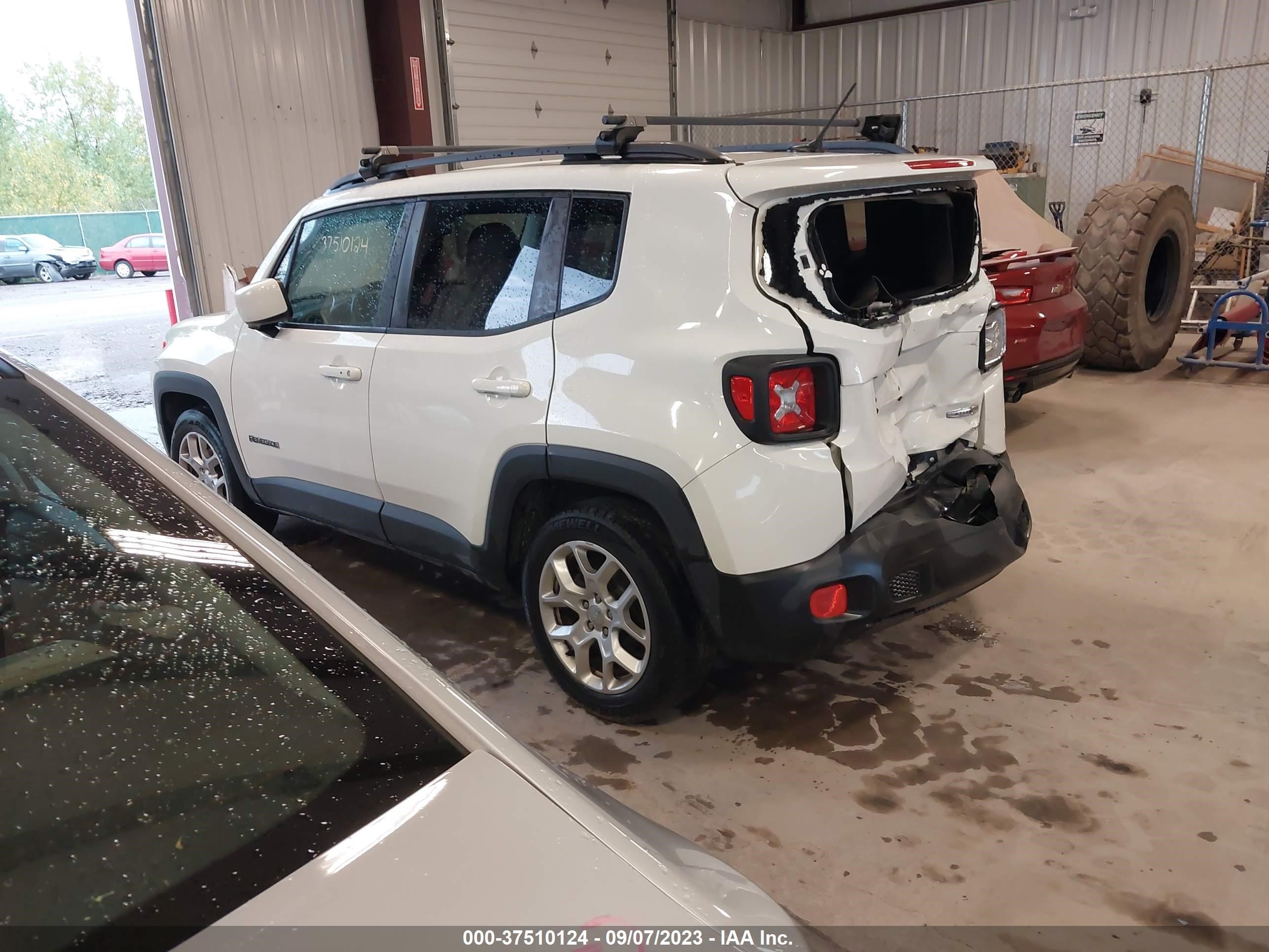 Photo 2 VIN: ZACCJABB3HPF02604 - JEEP RENEGADE 