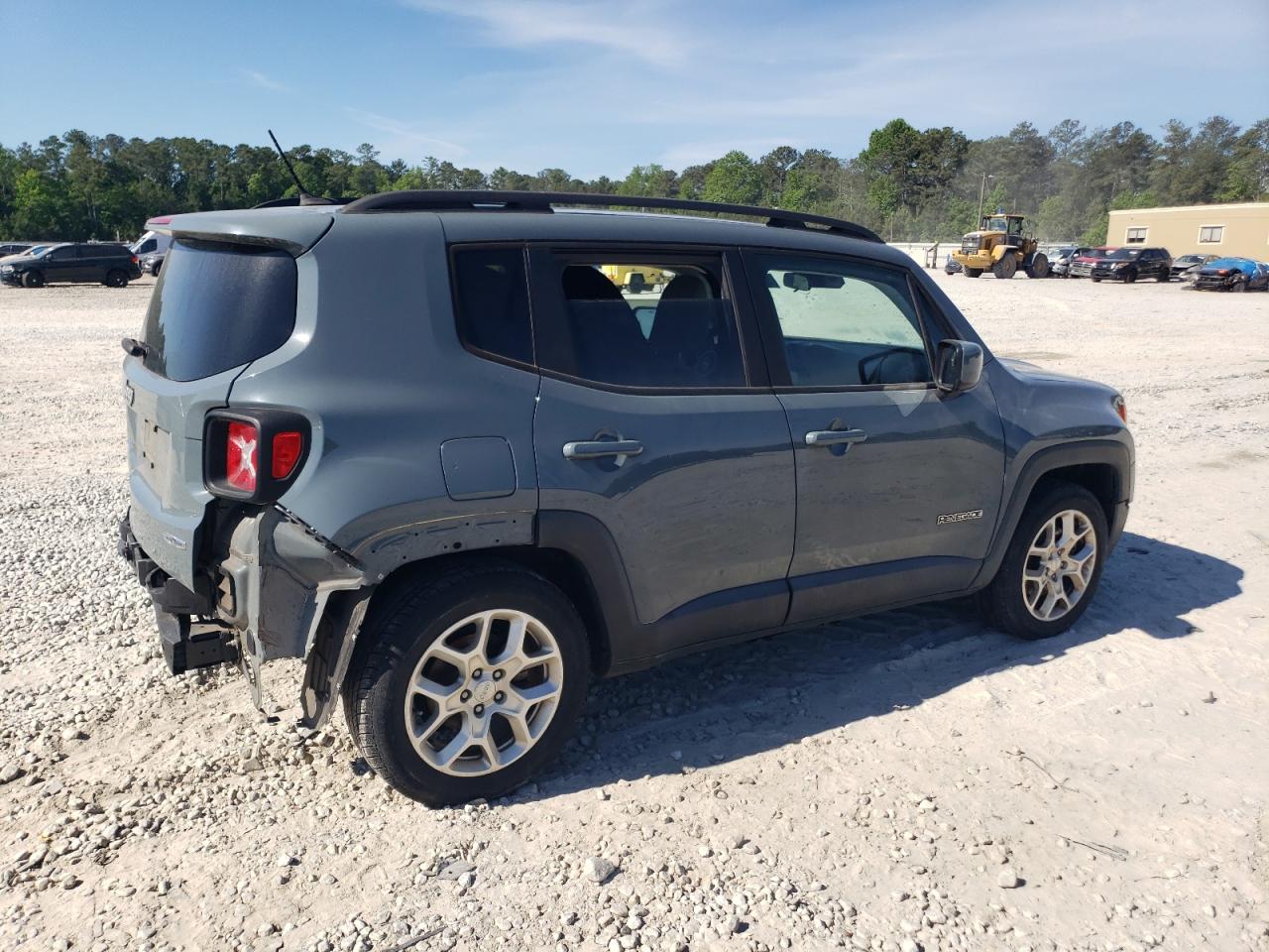 Photo 3 VIN: ZACCJABB3HPG33113 - JEEP RENEGADE 