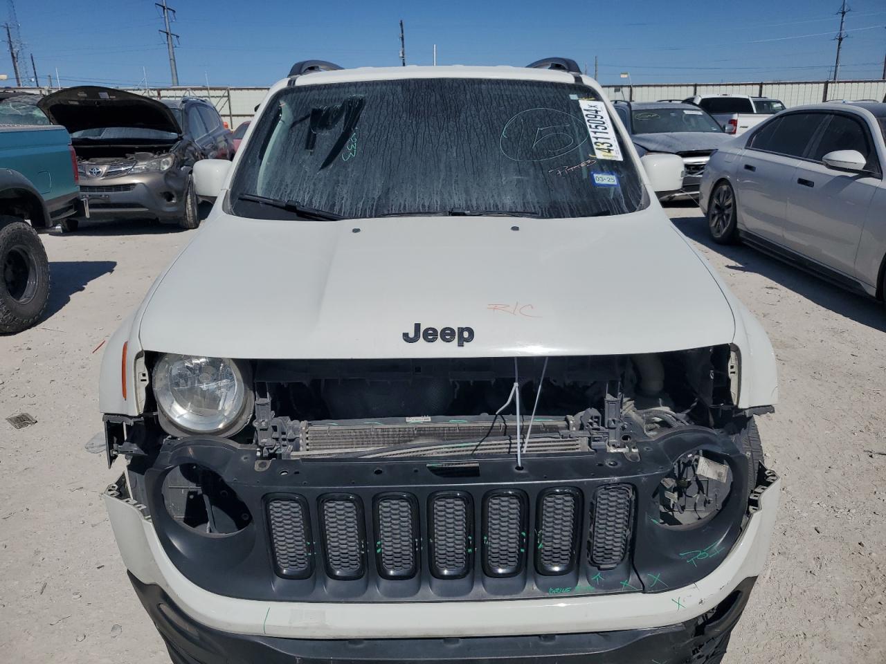 Photo 4 VIN: ZACCJABB3JPH05465 - JEEP RENEGADE 