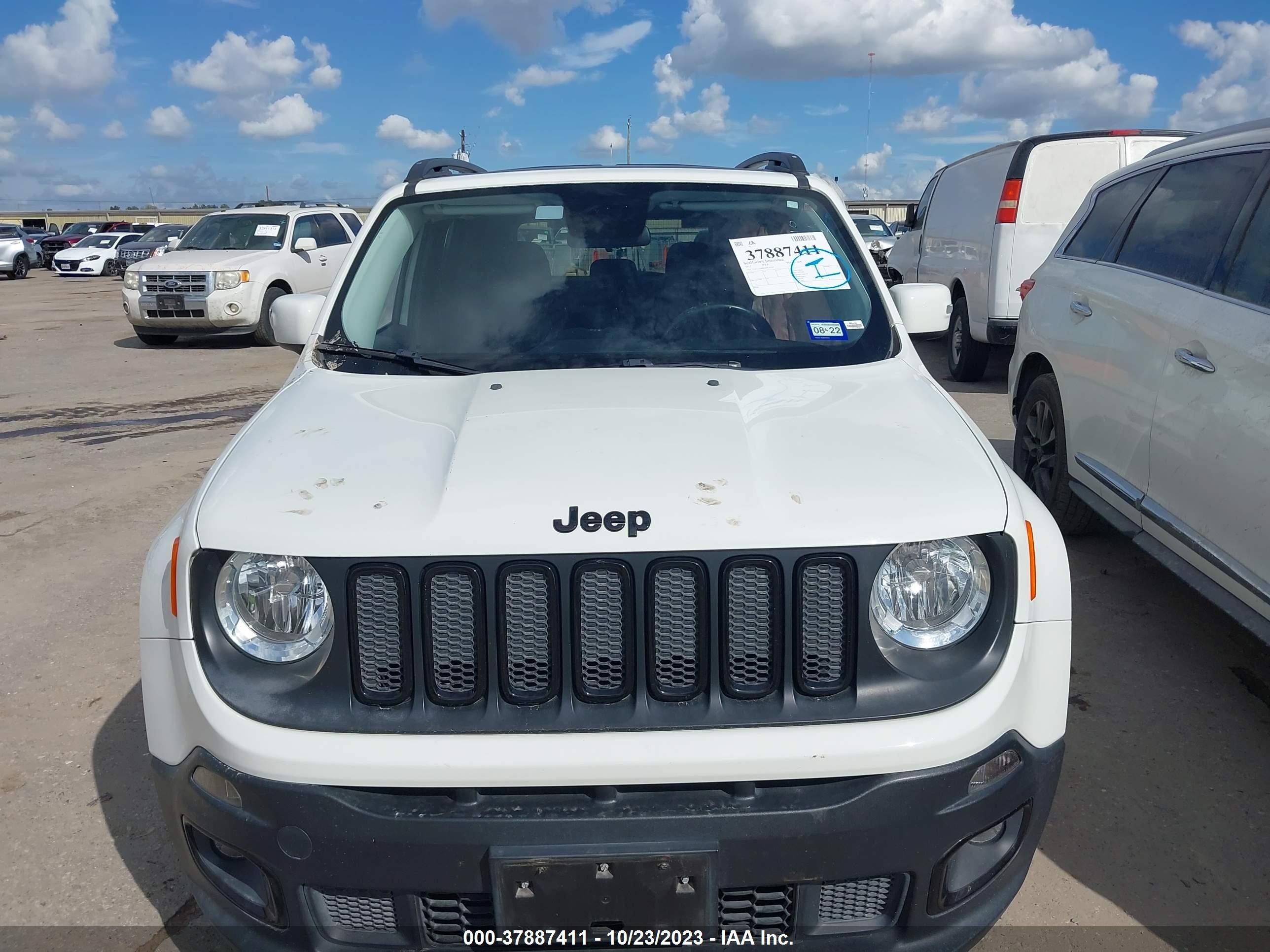 Photo 11 VIN: ZACCJABB4HPF76243 - JEEP RENEGADE 