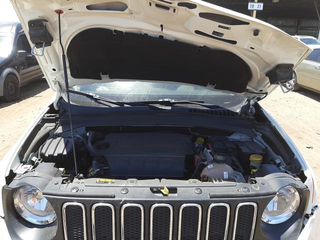 Photo 6 VIN: ZACCJABB5HPE57441 - JEEP RENEGADE L 