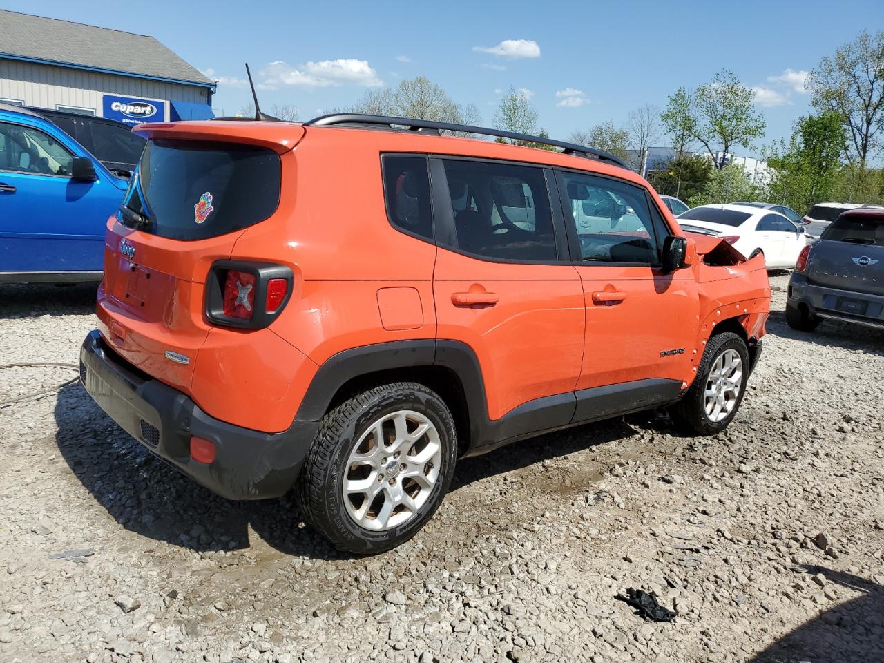 Photo 2 VIN: ZACCJABB5JPH83357 - JEEP RENEGADE 