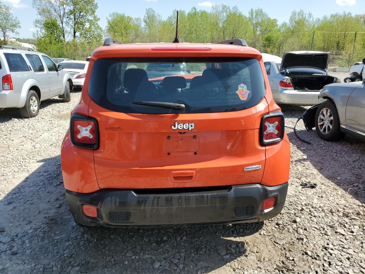 Photo 5 VIN: ZACCJABB5JPH83357 - JEEP RENEGADE 