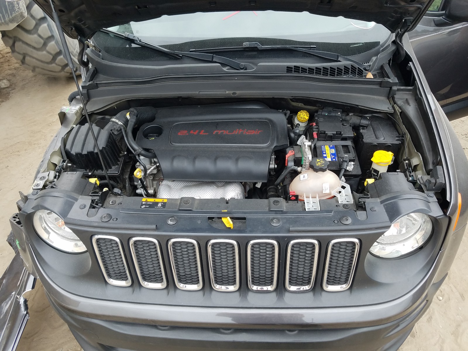 Photo 6 VIN: ZACCJABB6HPE39210 - JEEP RENEGADE 