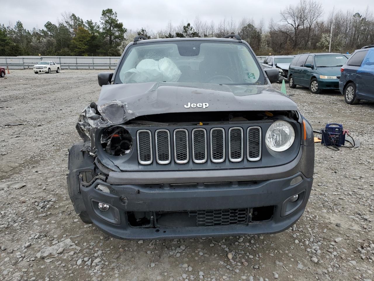 Photo 4 VIN: ZACCJABB6HPE55892 - JEEP RENEGADE 