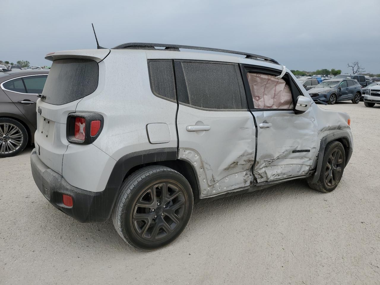 Photo 2 VIN: ZACCJABB6JPJ51271 - JEEP RENEGADE 