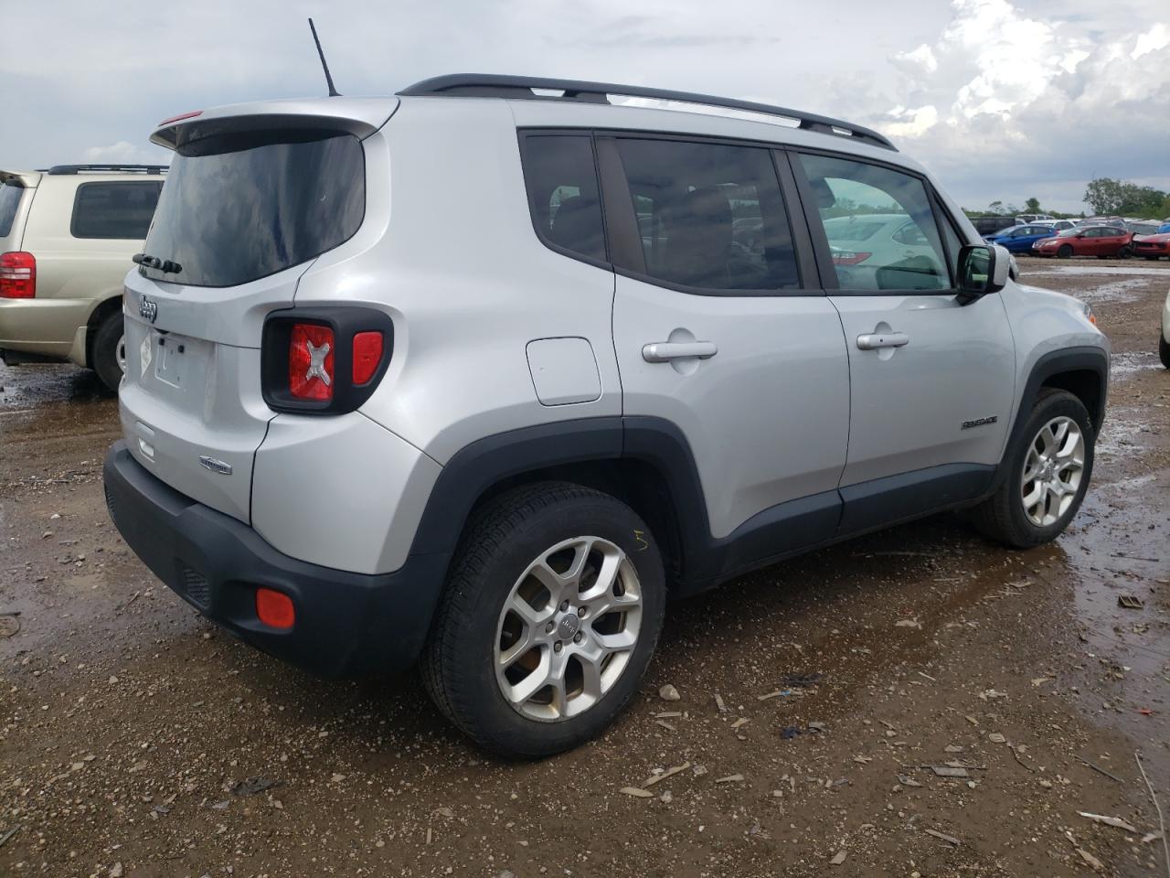 Photo 2 VIN: ZACCJABB6JPJ70905 - JEEP RENEGADE 