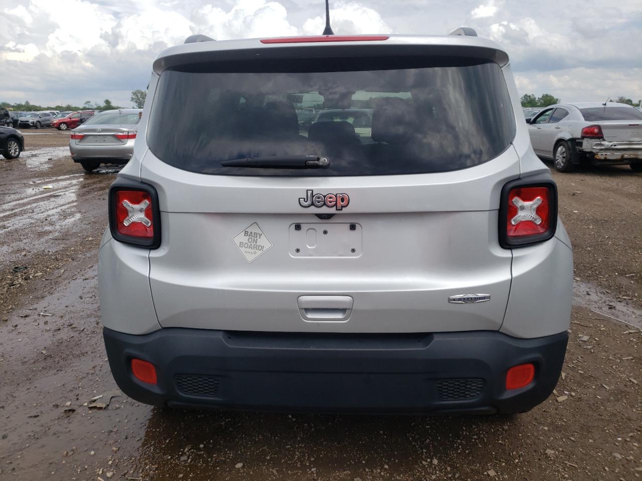 Photo 5 VIN: ZACCJABB6JPJ70905 - JEEP RENEGADE 