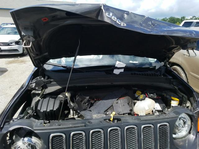 Photo 6 VIN: ZACCJABB7HPG51372 - JEEP RENEGADE L 