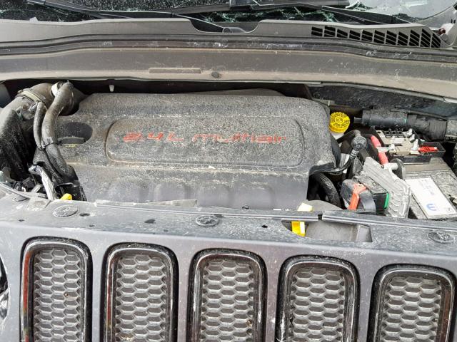 Photo 6 VIN: ZACCJABB8HPG60842 - JEEP RENEGADE L 