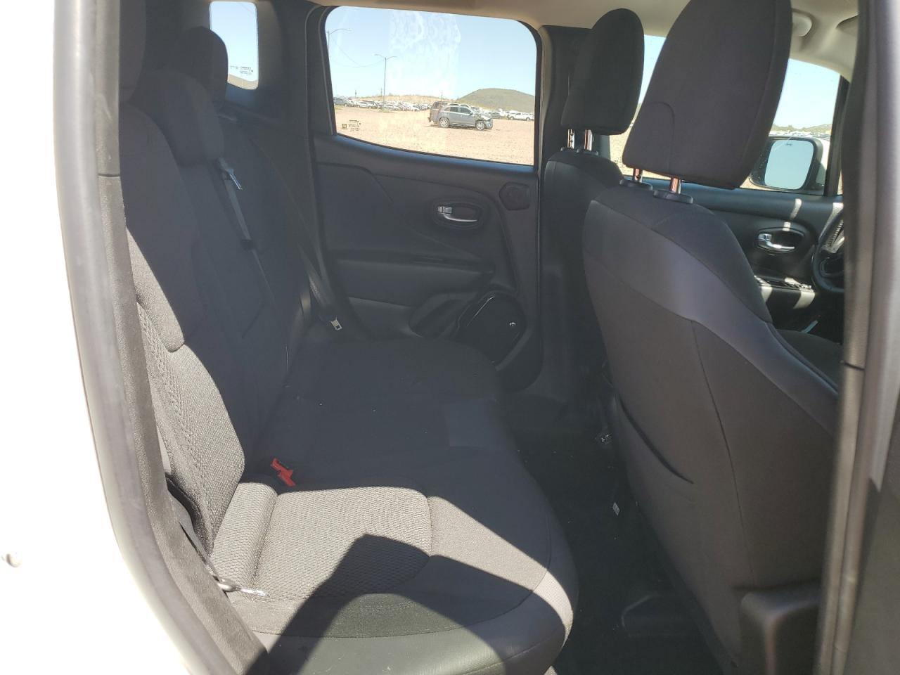 Photo 9 VIN: ZACCJABB8JPH68948 - JEEP RENEGADE 