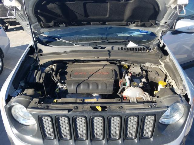 Photo 6 VIN: ZACCJABBXHPG53357 - JEEP RENEGADE L 