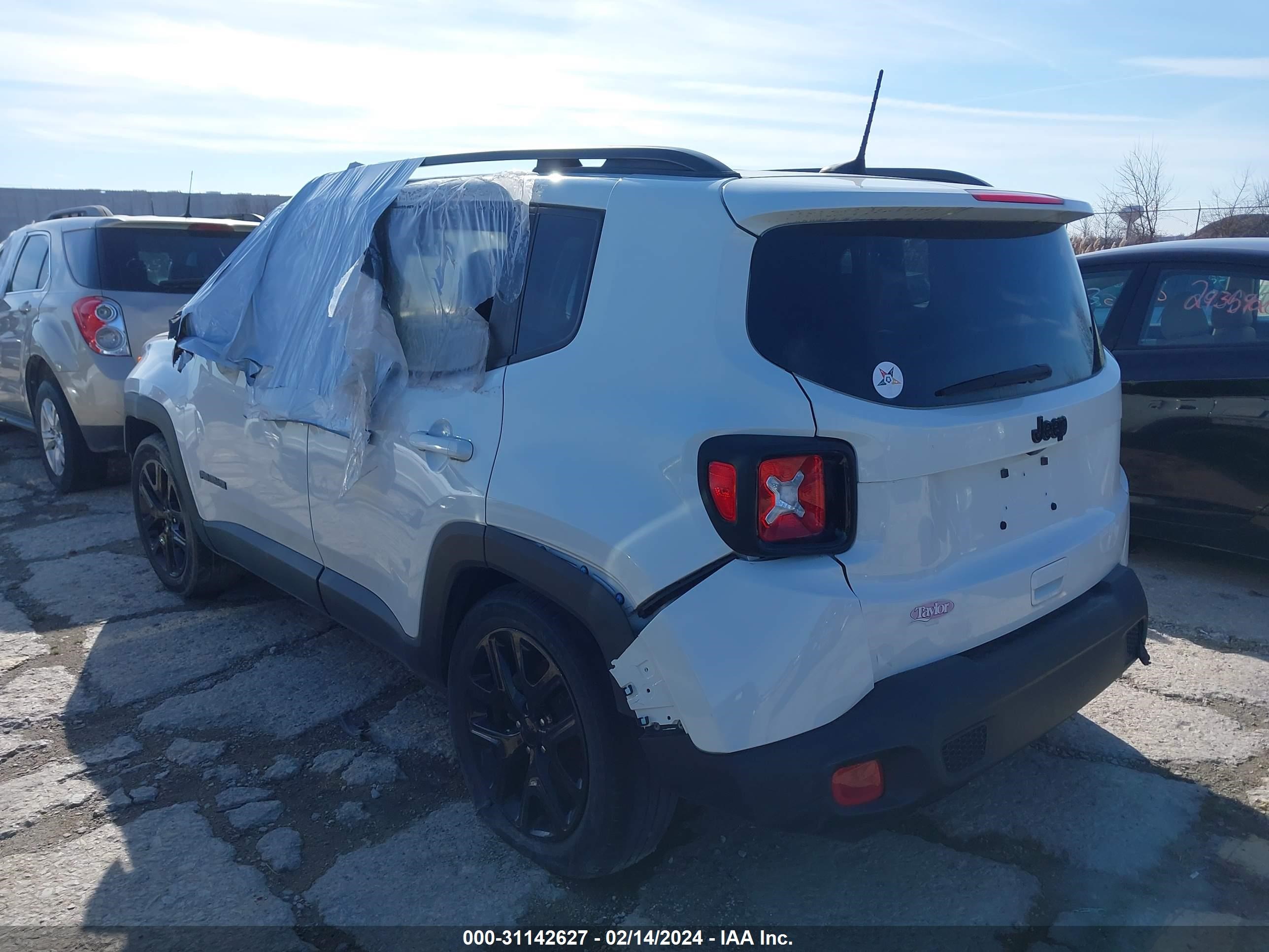 Photo 2 VIN: ZACCJABBXJPH96654 - JEEP RENEGADE 