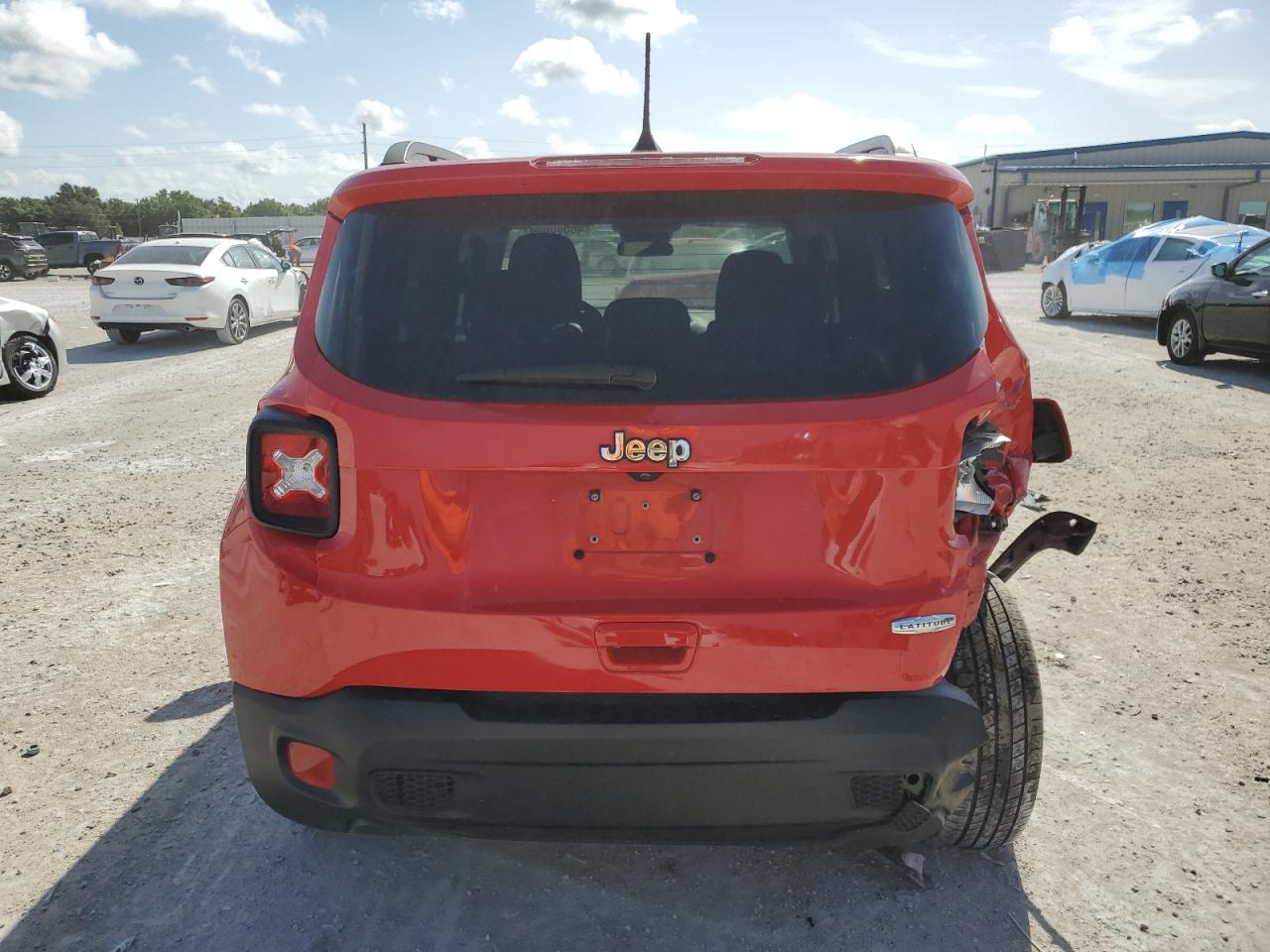 Photo 5 VIN: ZACCJABBXJPJ43318 - JEEP RENEGADE 