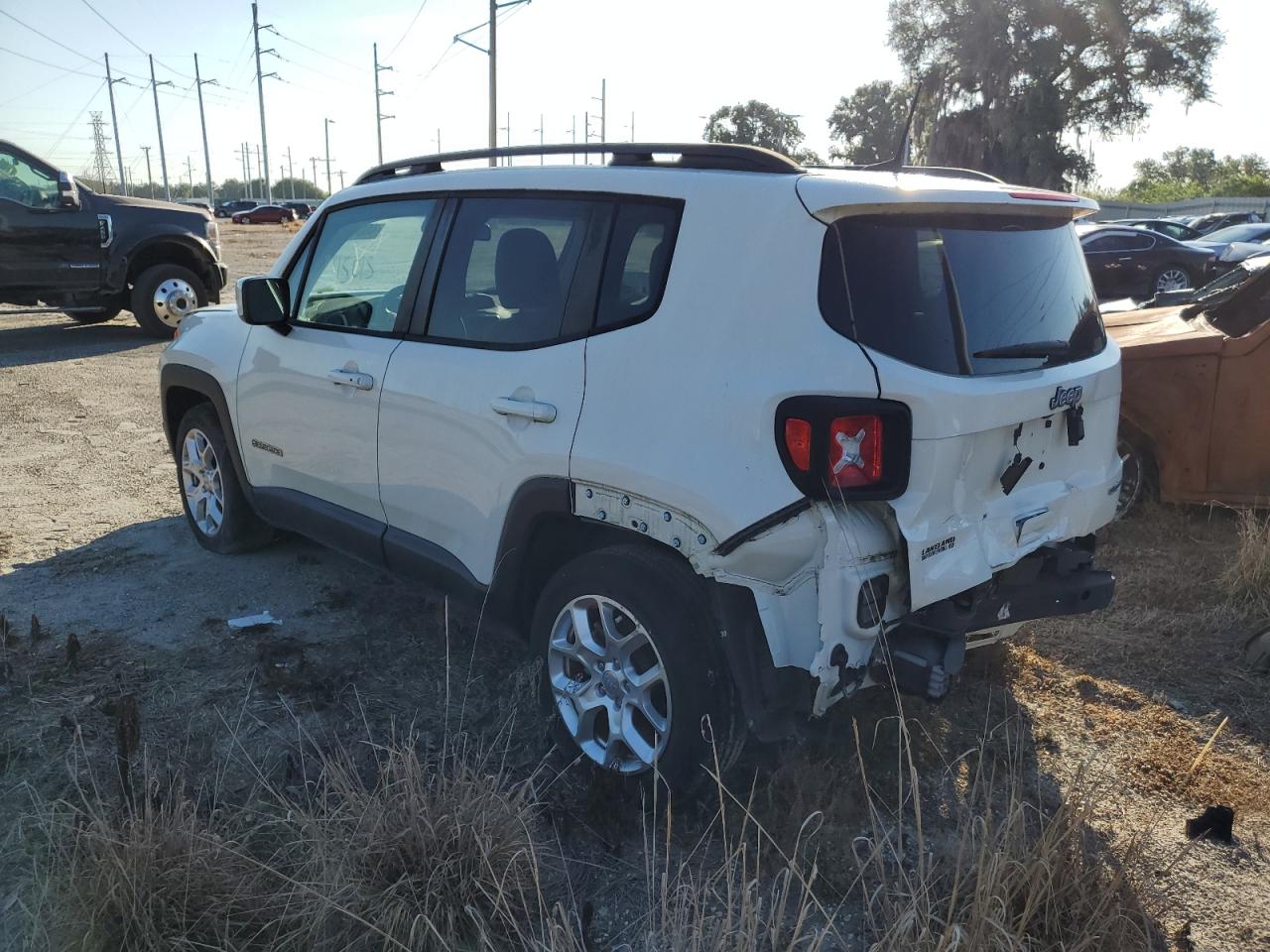 Photo 14 VIN: ZACCJABBXJPJ65691 - JEEP RENEGADE 