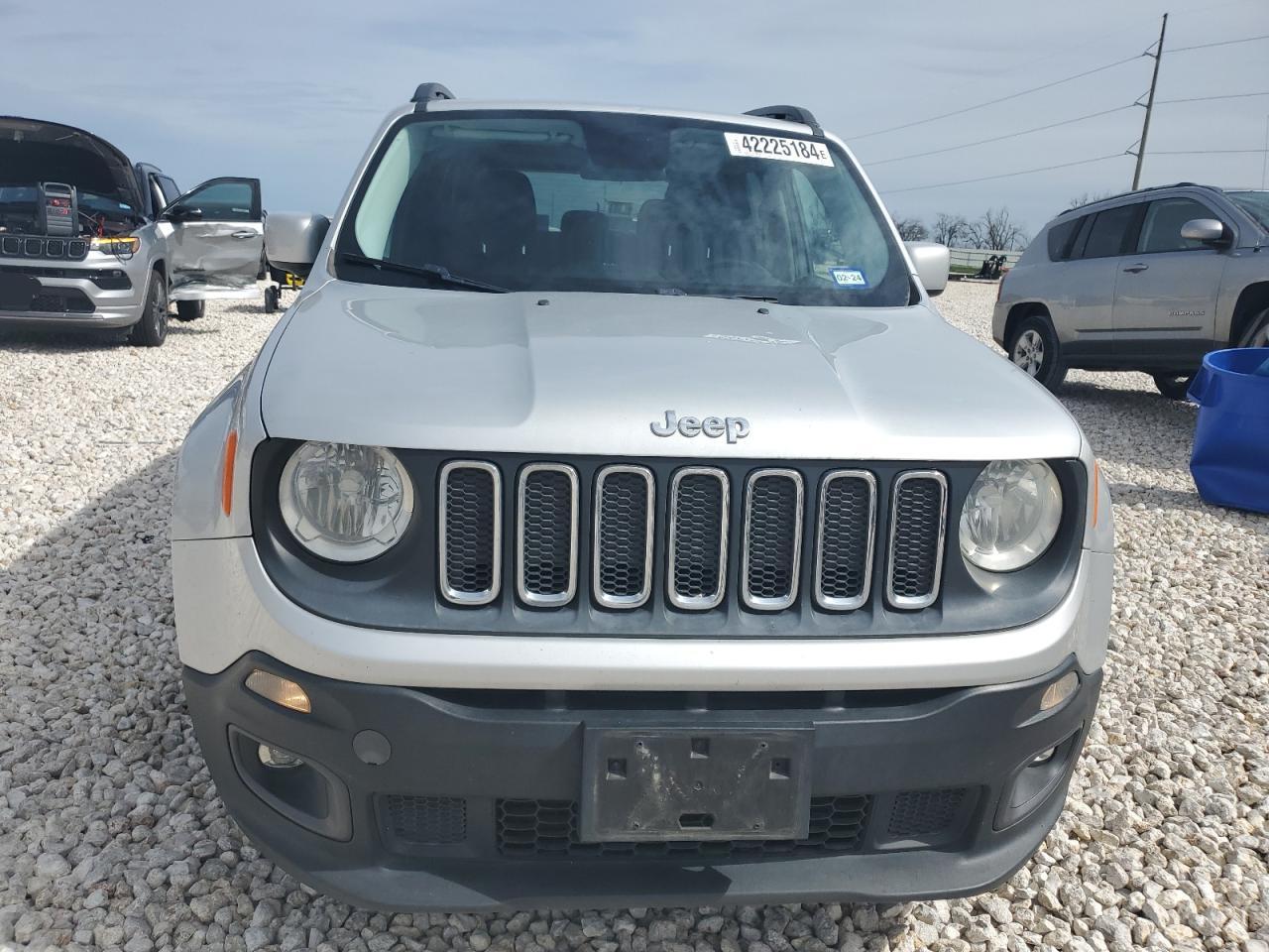 Photo 4 VIN: ZACCJABH0FPB79727 - JEEP RENEGADE 