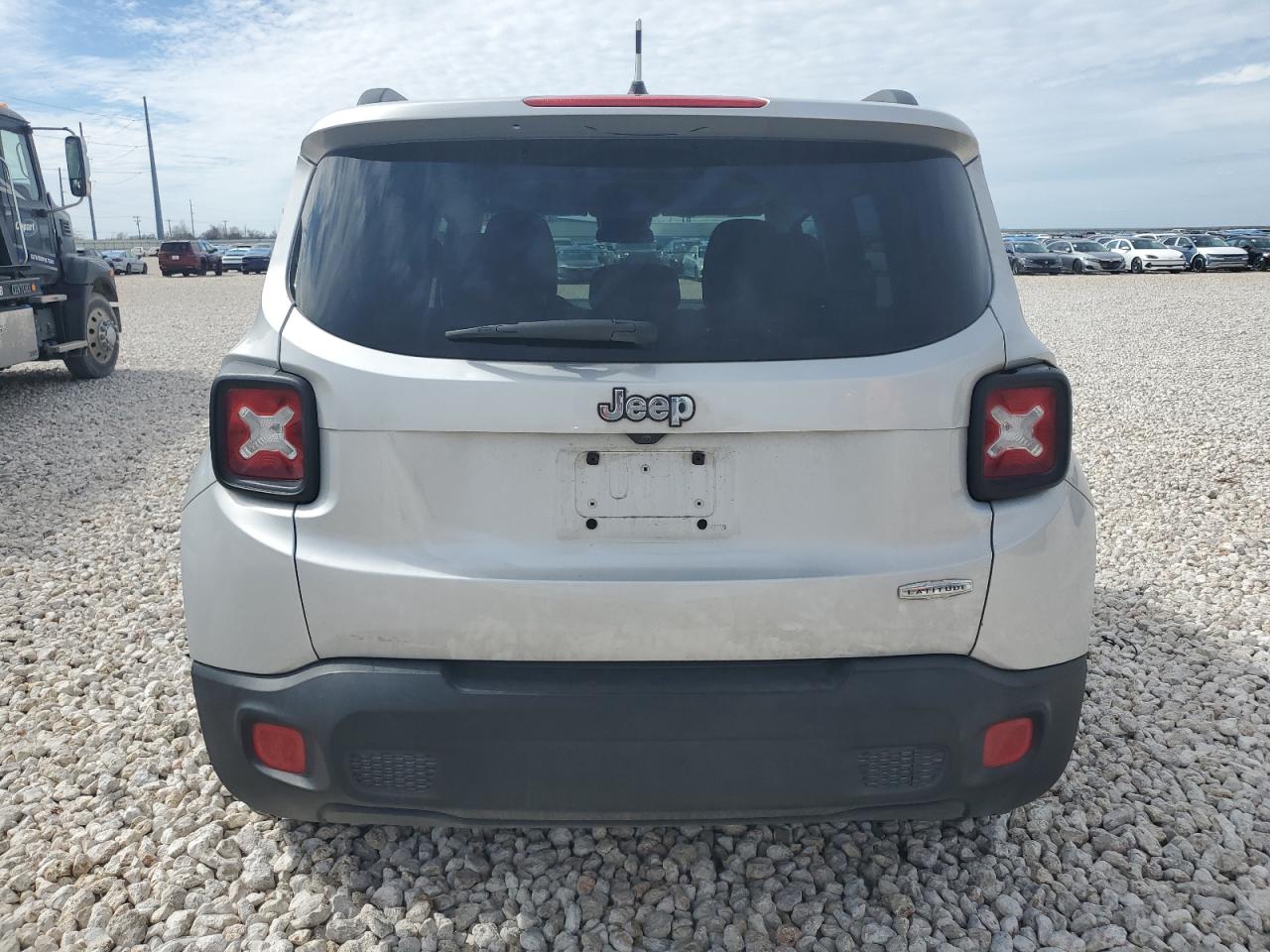 Photo 5 VIN: ZACCJABH0FPB79727 - JEEP RENEGADE 