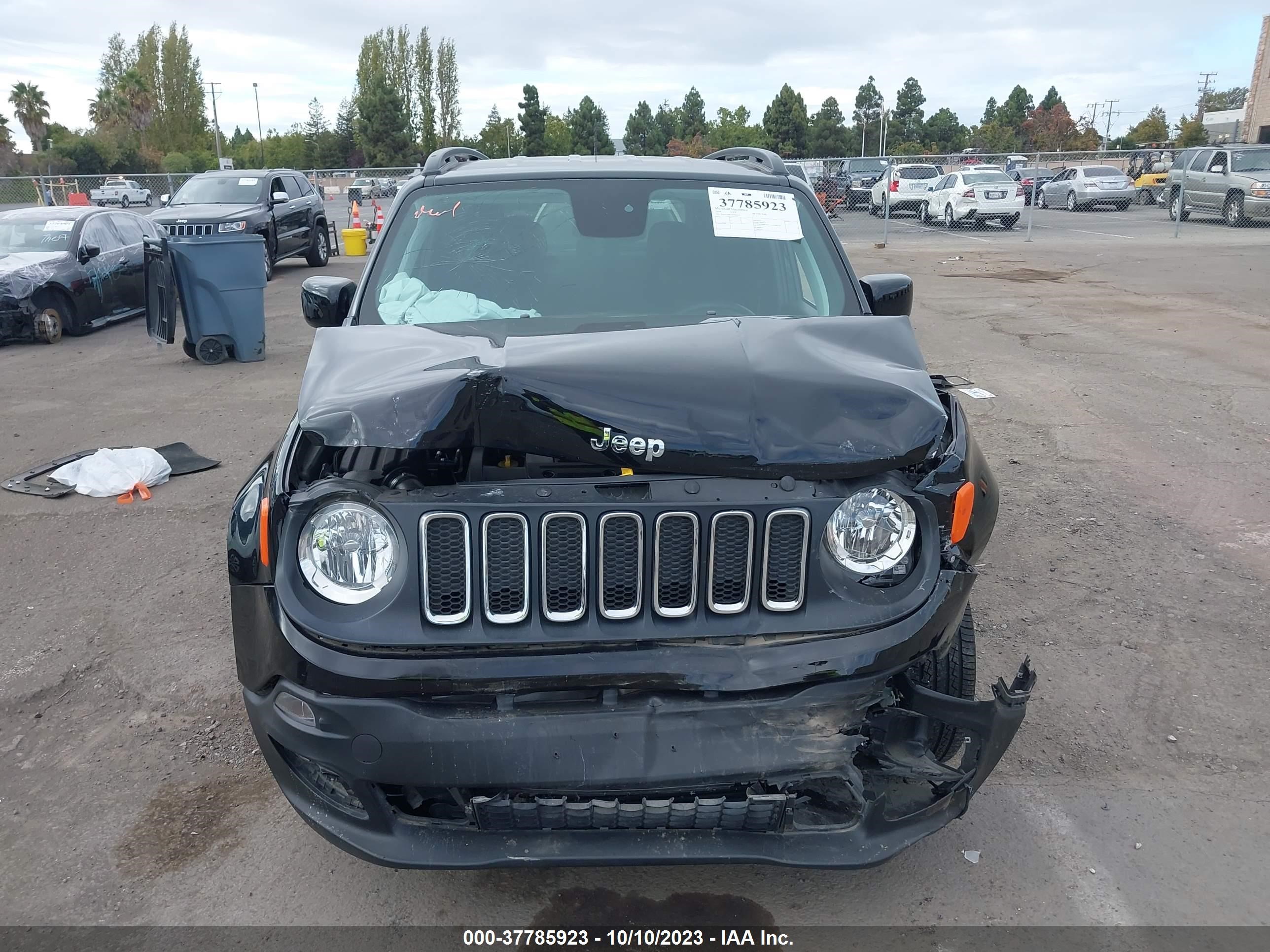 Photo 12 VIN: ZACCJABH3JPH64312 - JEEP RENEGADE 