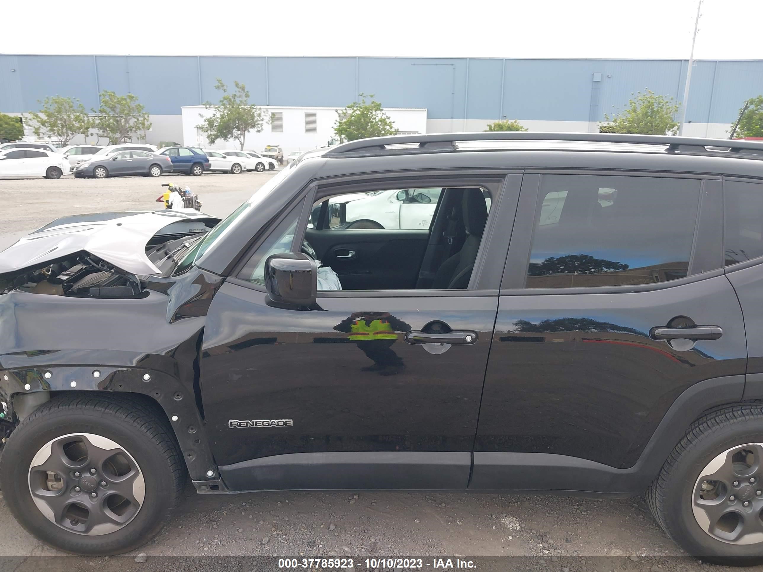 Photo 14 VIN: ZACCJABH3JPH64312 - JEEP RENEGADE 