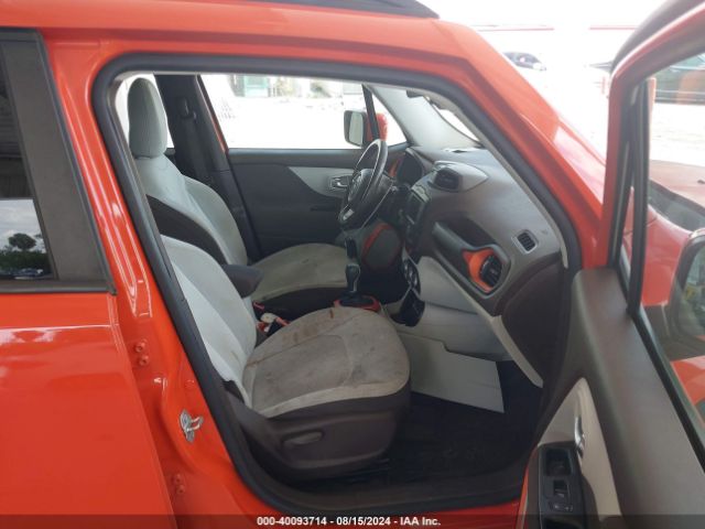 Photo 4 VIN: ZACCJABT0FPB69201 - JEEP RENEGADE 