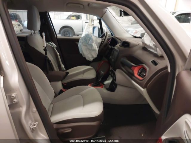 Photo 4 VIN: ZACCJABT0FPB74688 - JEEP RENEGADE 