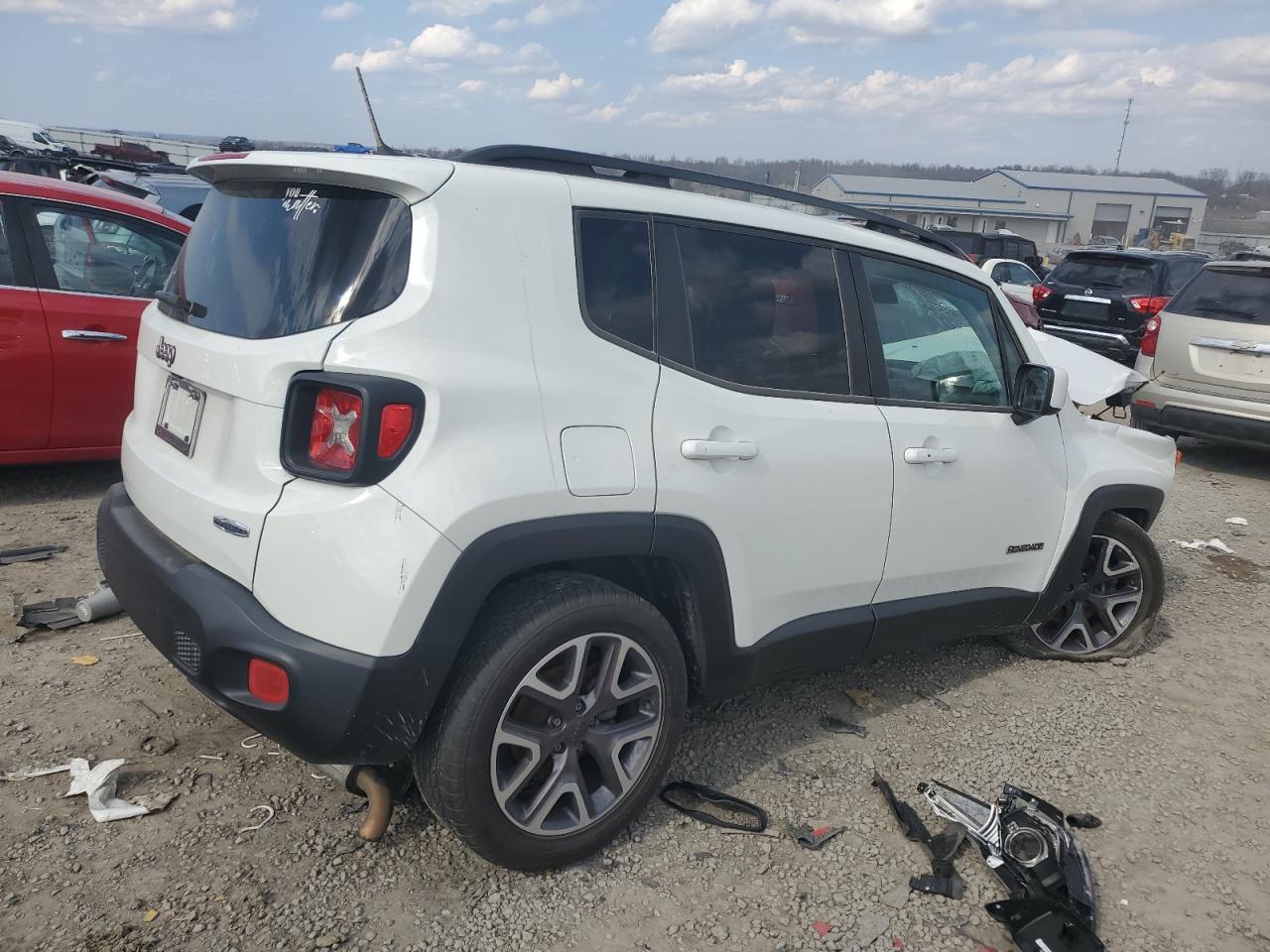 Photo 2 VIN: ZACCJABT2FPB85792 - JEEP RENEGADE 