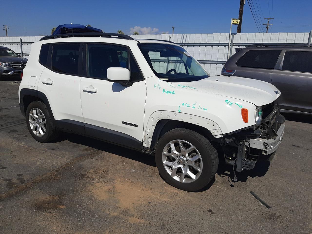 Photo 3 VIN: ZACCJABT2GPD23963 - JEEP RENEGADE 