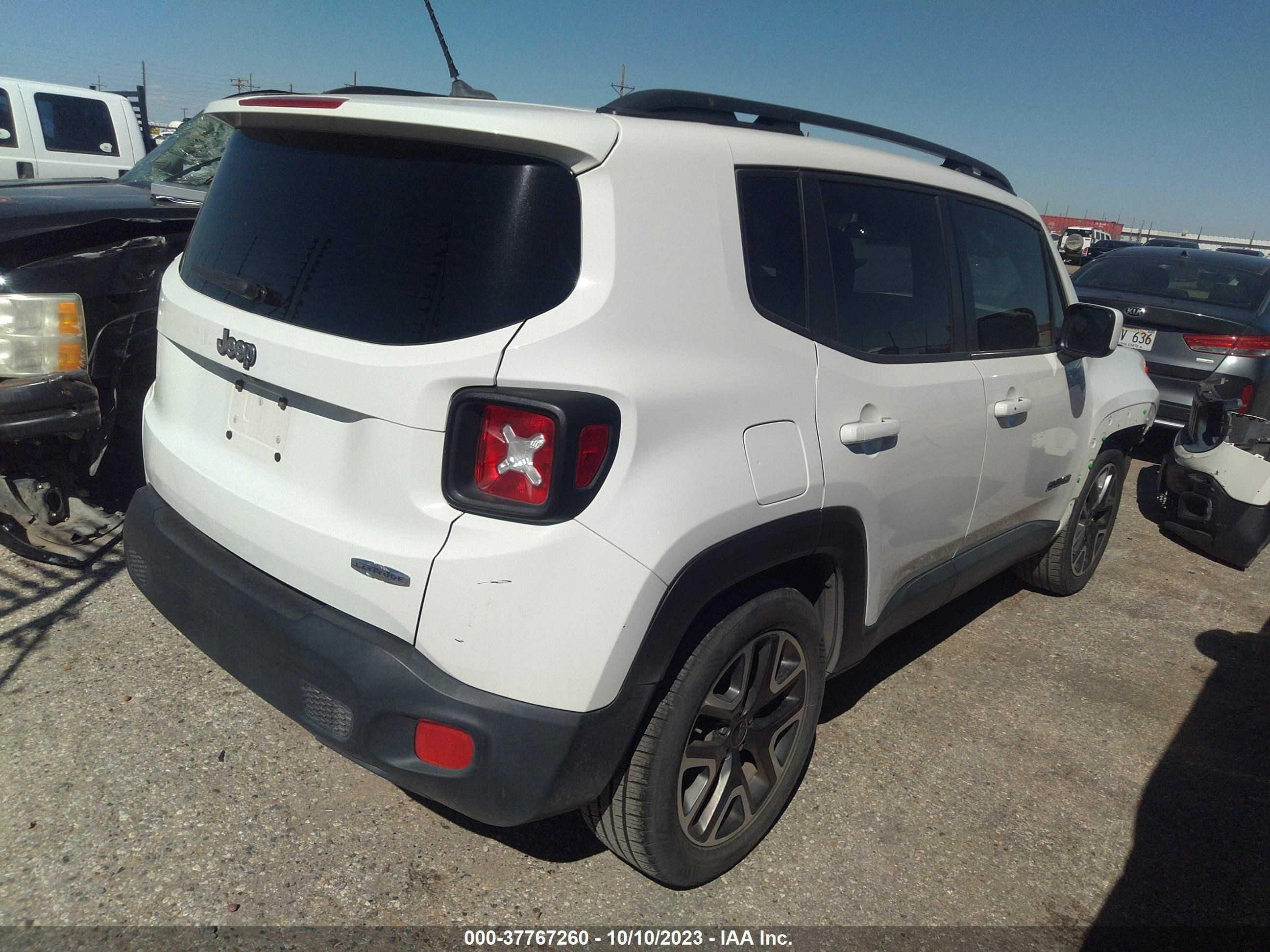 Photo 3 VIN: ZACCJABT2GPE14554 - JEEP RENEGADE 