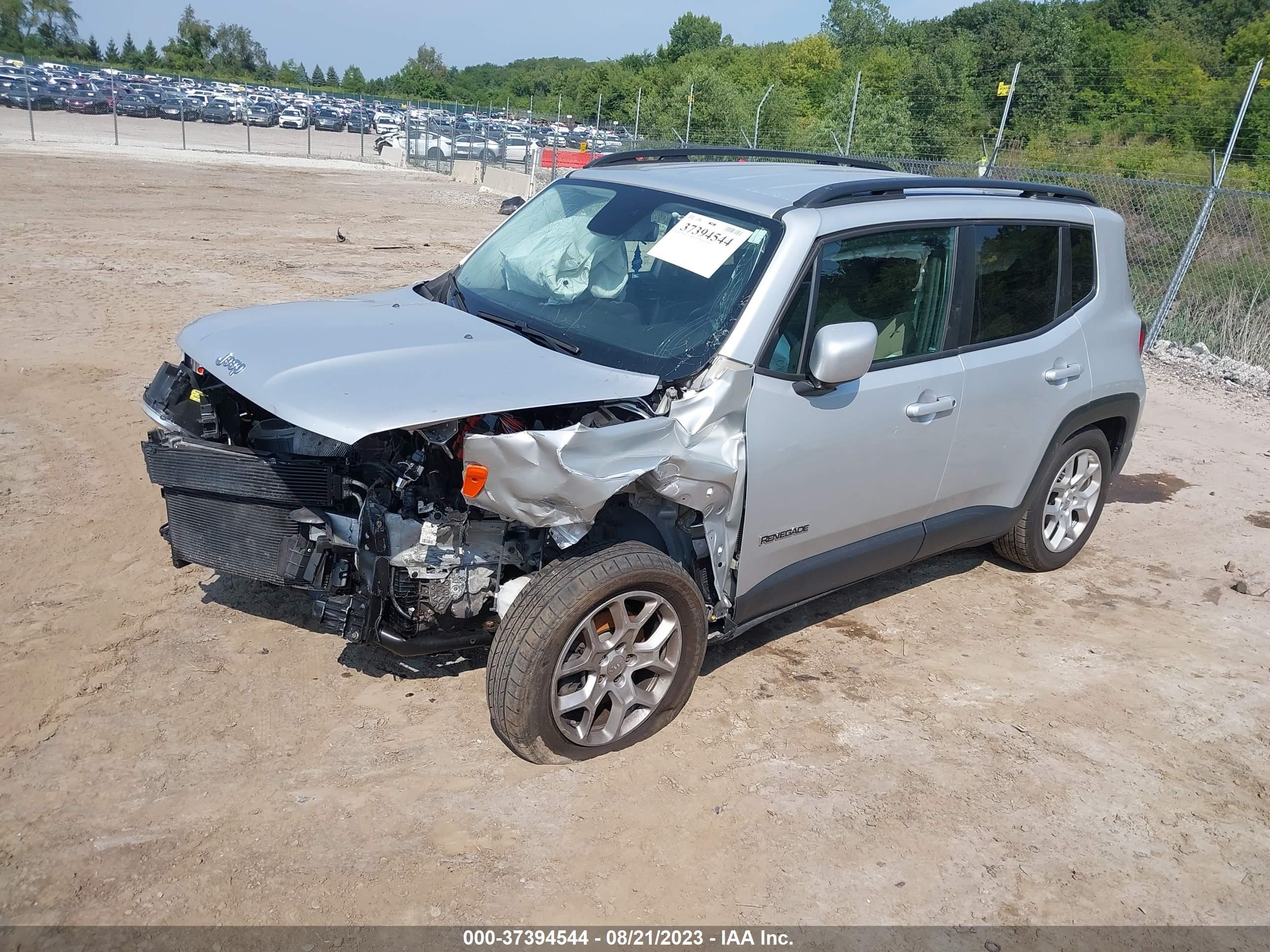 Photo 1 VIN: ZACCJABT3FPB93030 - JEEP RENEGADE 