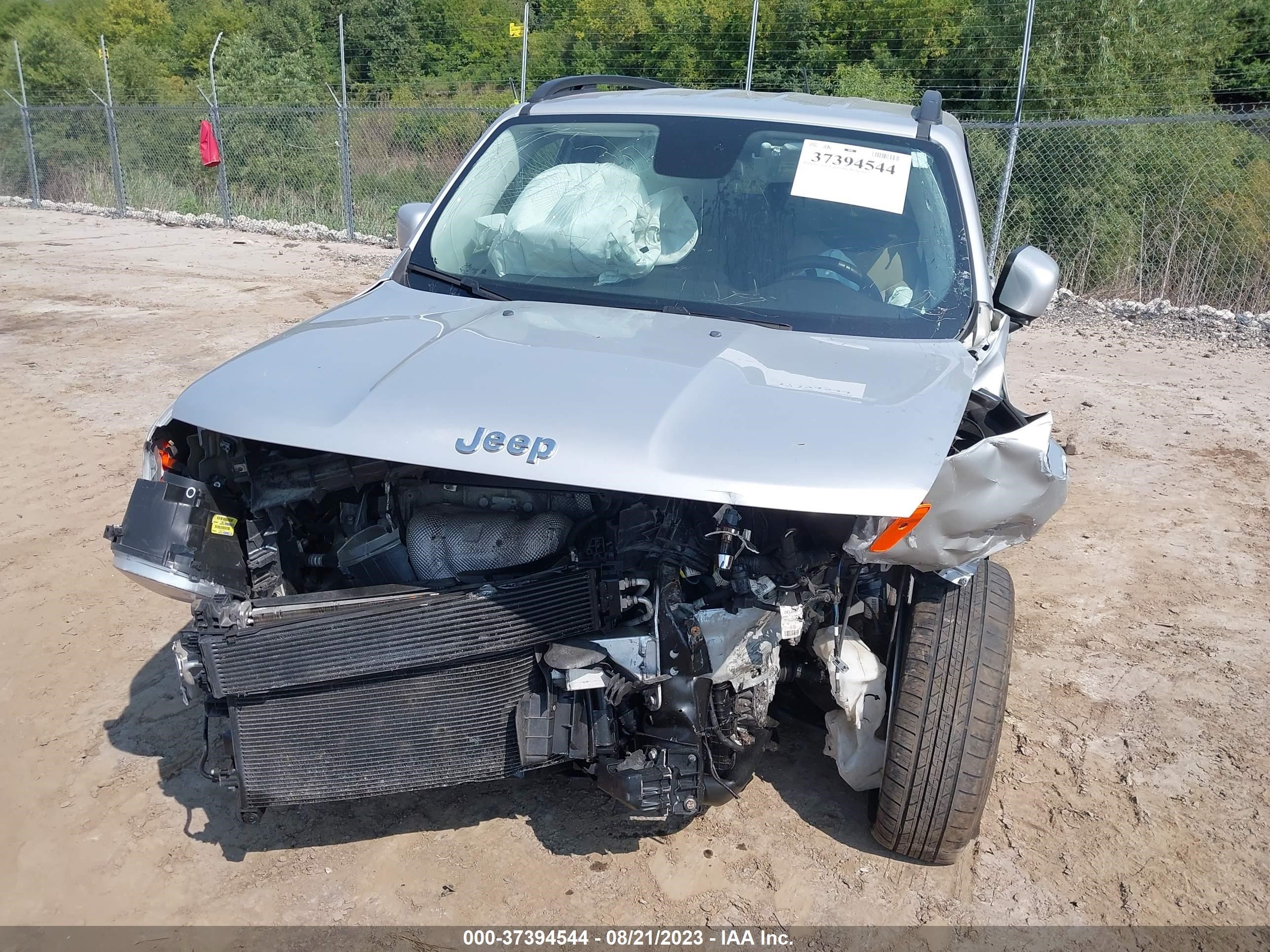 Photo 5 VIN: ZACCJABT3FPB93030 - JEEP RENEGADE 