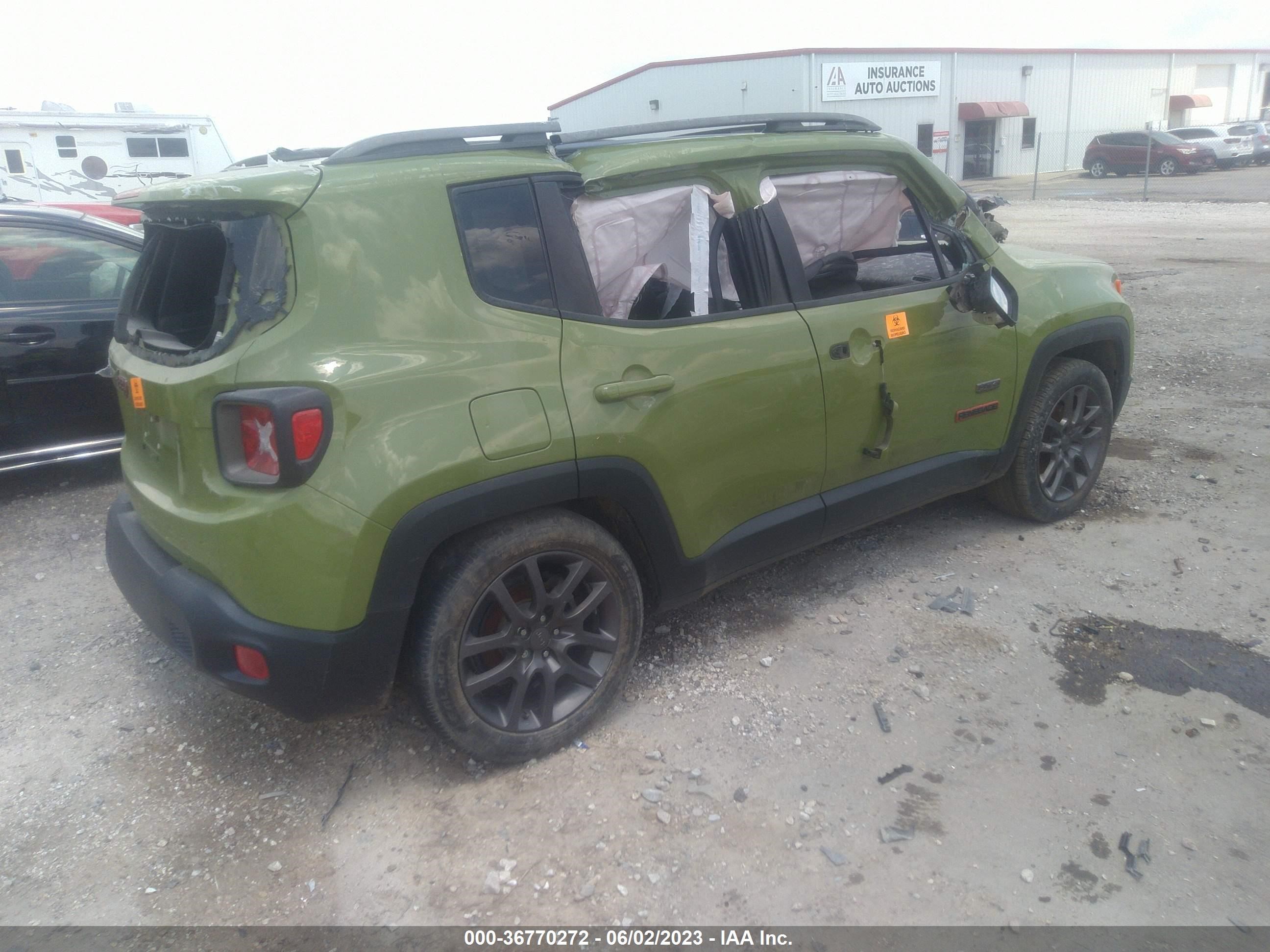 Photo 3 VIN: ZACCJABT6GPC63329 - JEEP RENEGADE 