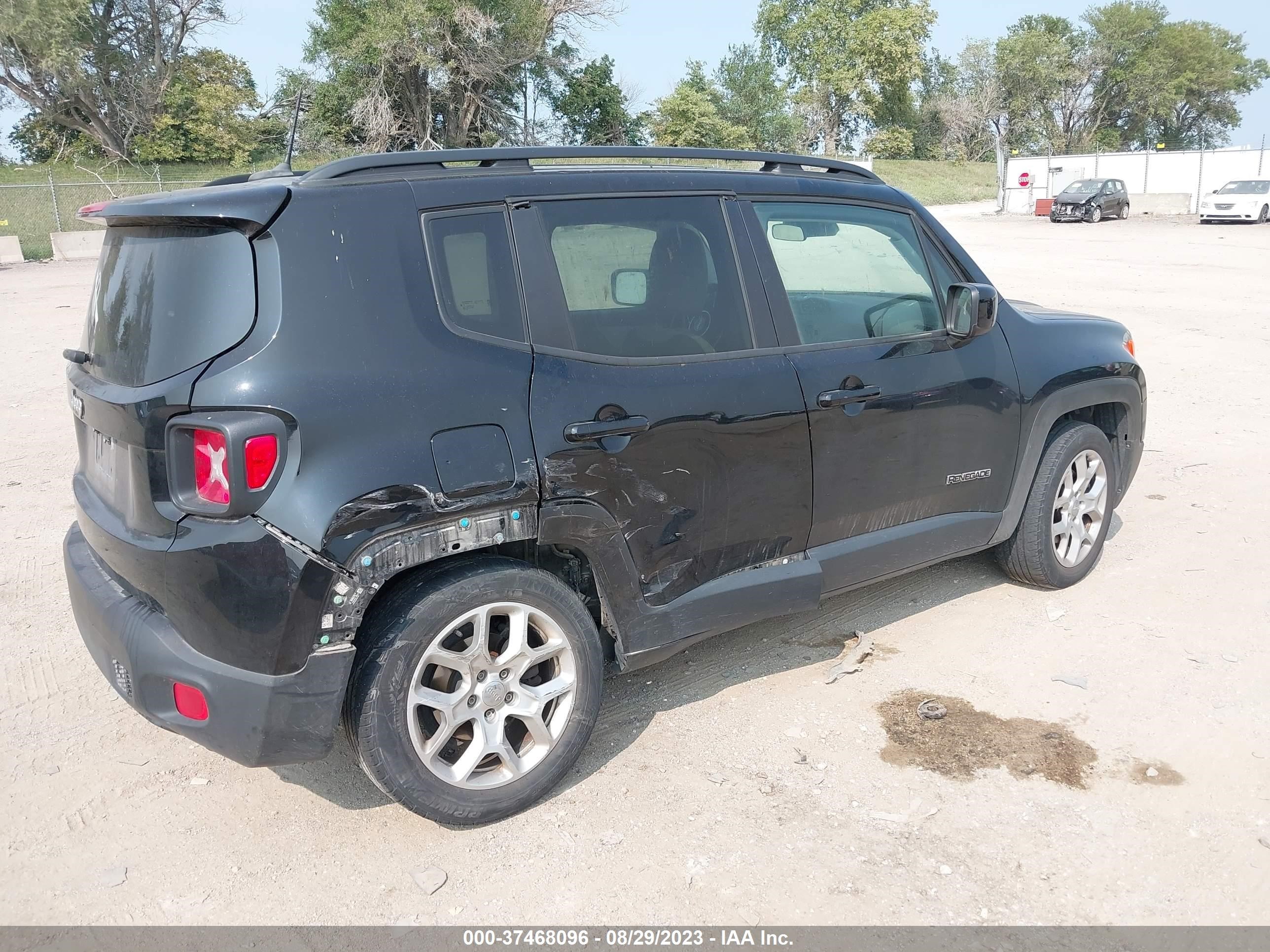 Photo 3 VIN: ZACCJABT7FPB49192 - JEEP RENEGADE 