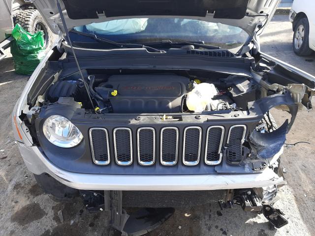 Photo 6 VIN: ZACCJABT7FPB94603 - JEEP RENEGADE L 