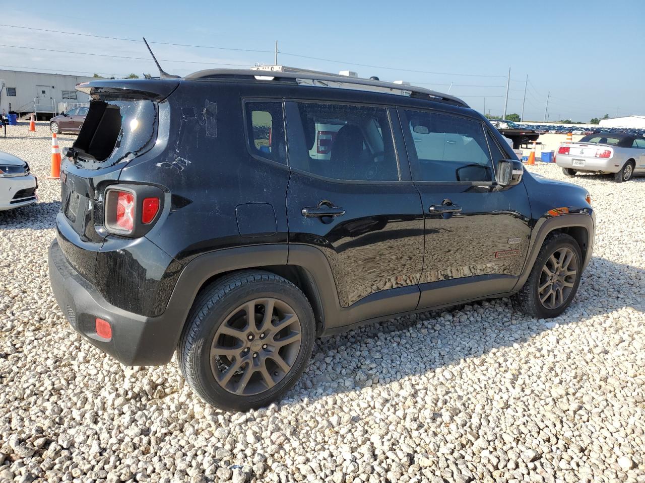 Photo 2 VIN: ZACCJABT7GPC60231 - JEEP RENEGADE 