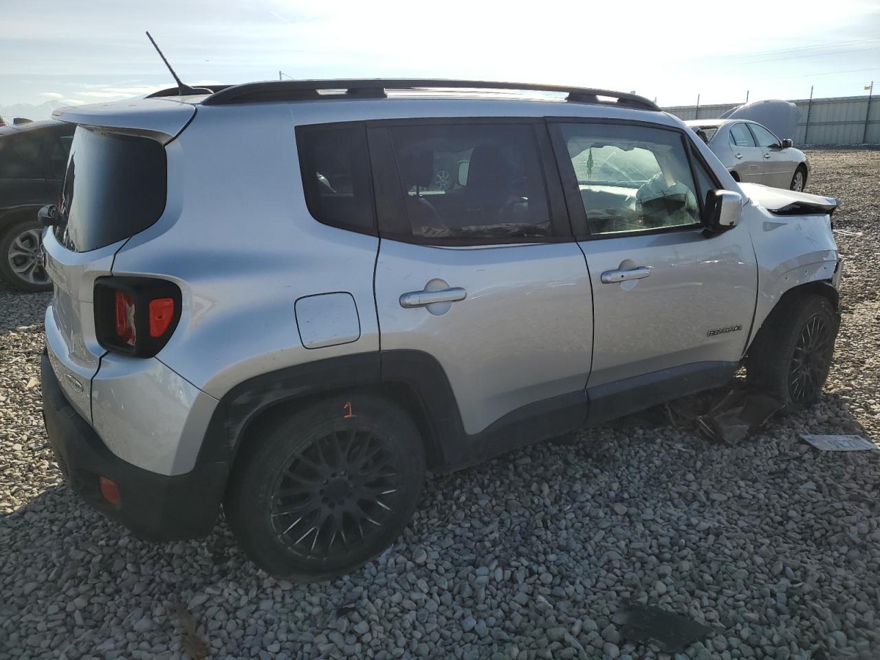 Photo 2 VIN: ZACCJABT8FPB34118 - JEEP RENEGADE 